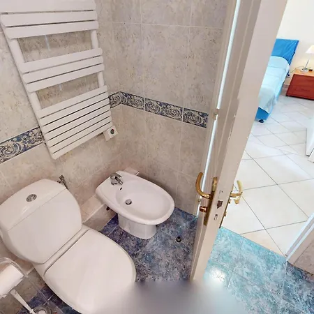 Apartment Confortable 2p En Centre-ville Avec Parking Et Terrasse - Fr-1-196-366 Menton
